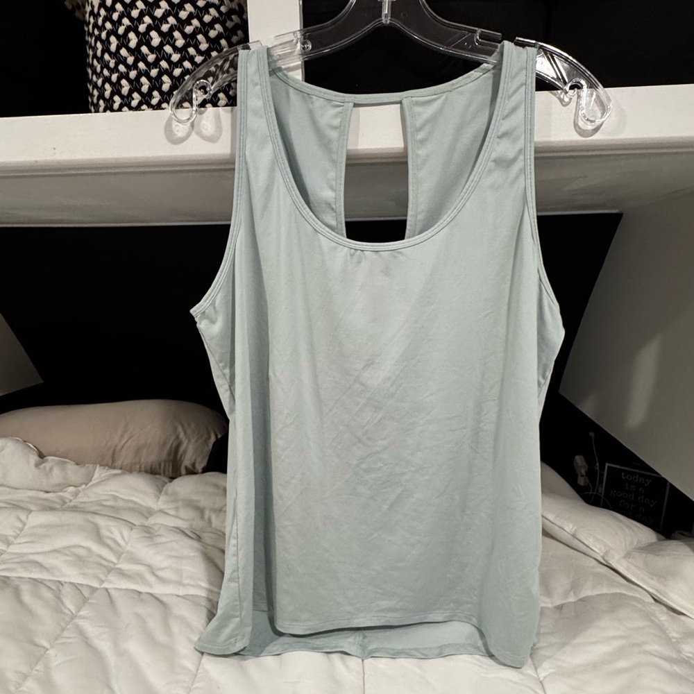 Fabletics Green Sleeveless Tank Top